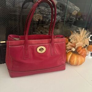 Coach Hamptoms Tote red